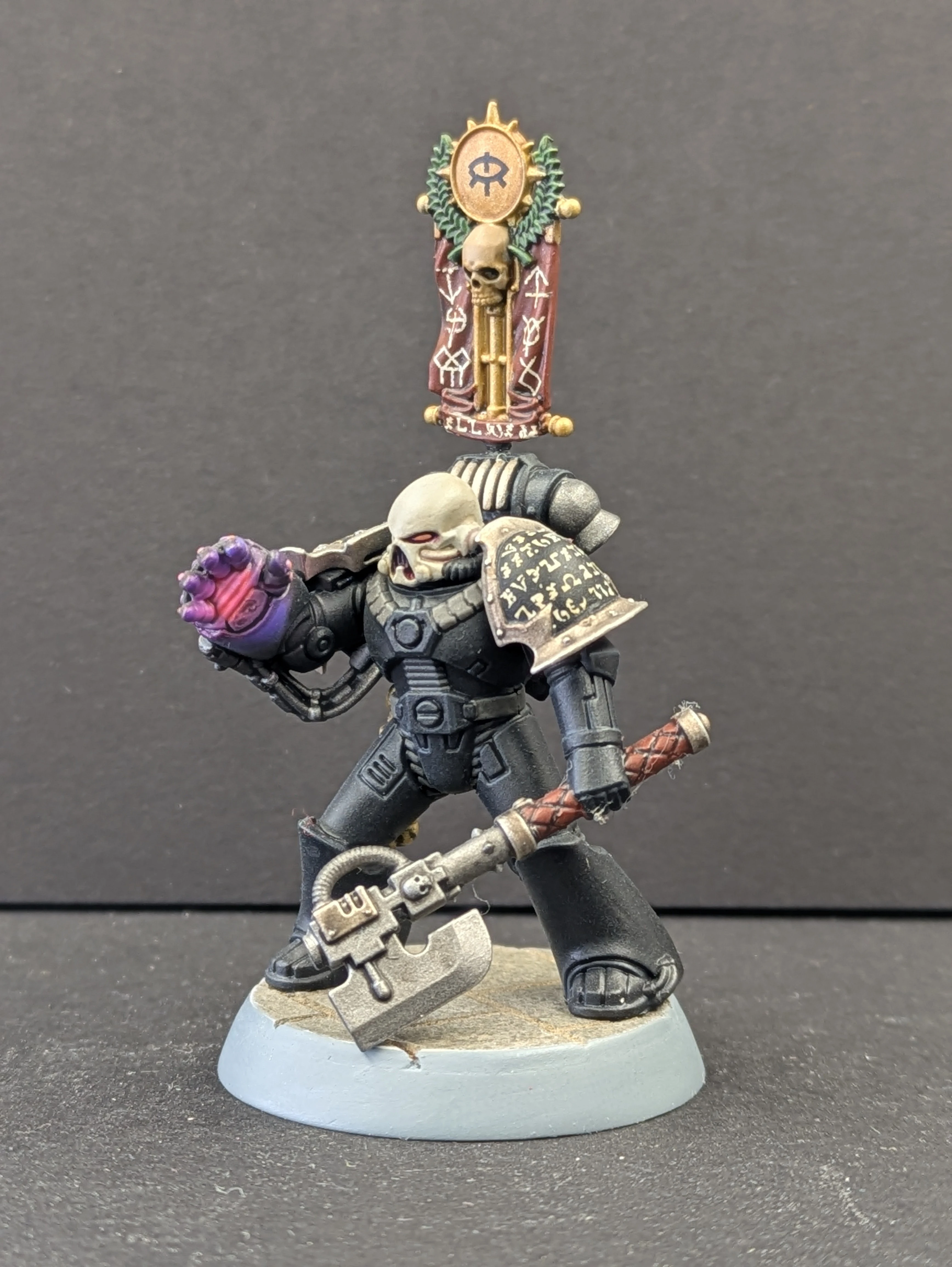 Erebus Dark Apostle of the Word Bearers XVII Legion - Horus Heresy 30k character miniature