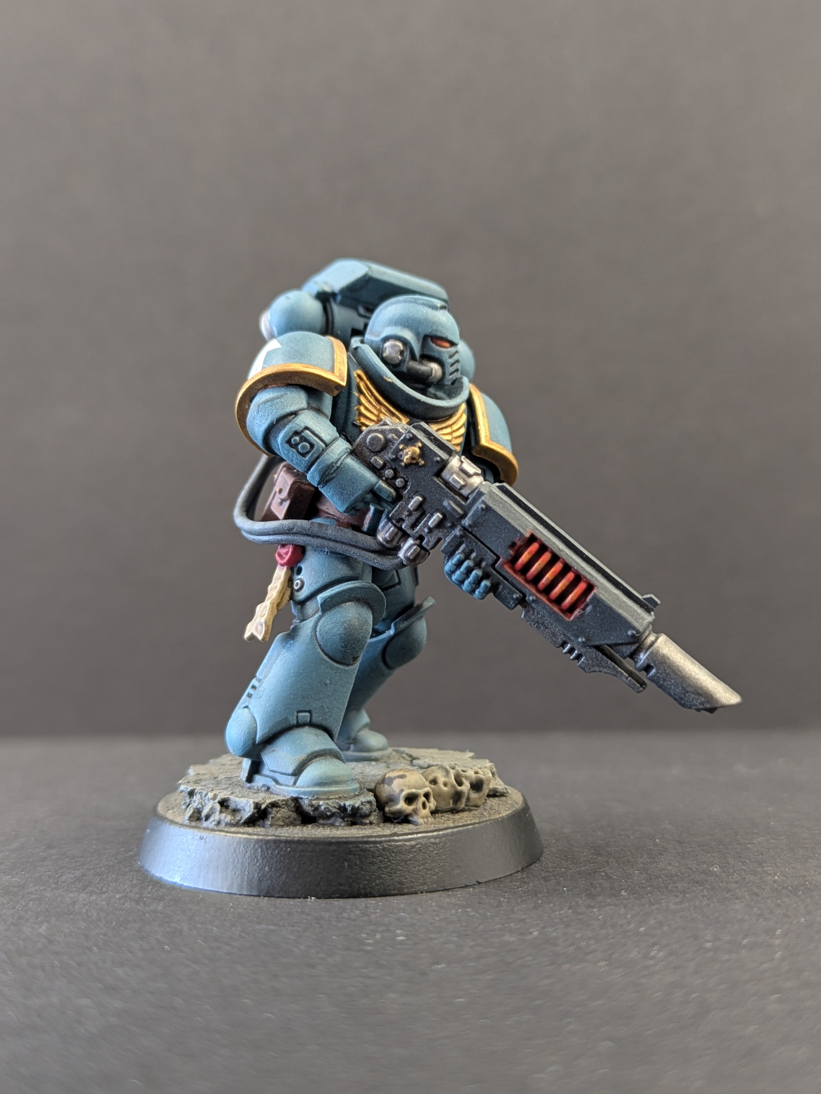 Kyle's Space Marine 2 Heavy Las Intercessor conversion - low angle weapon view