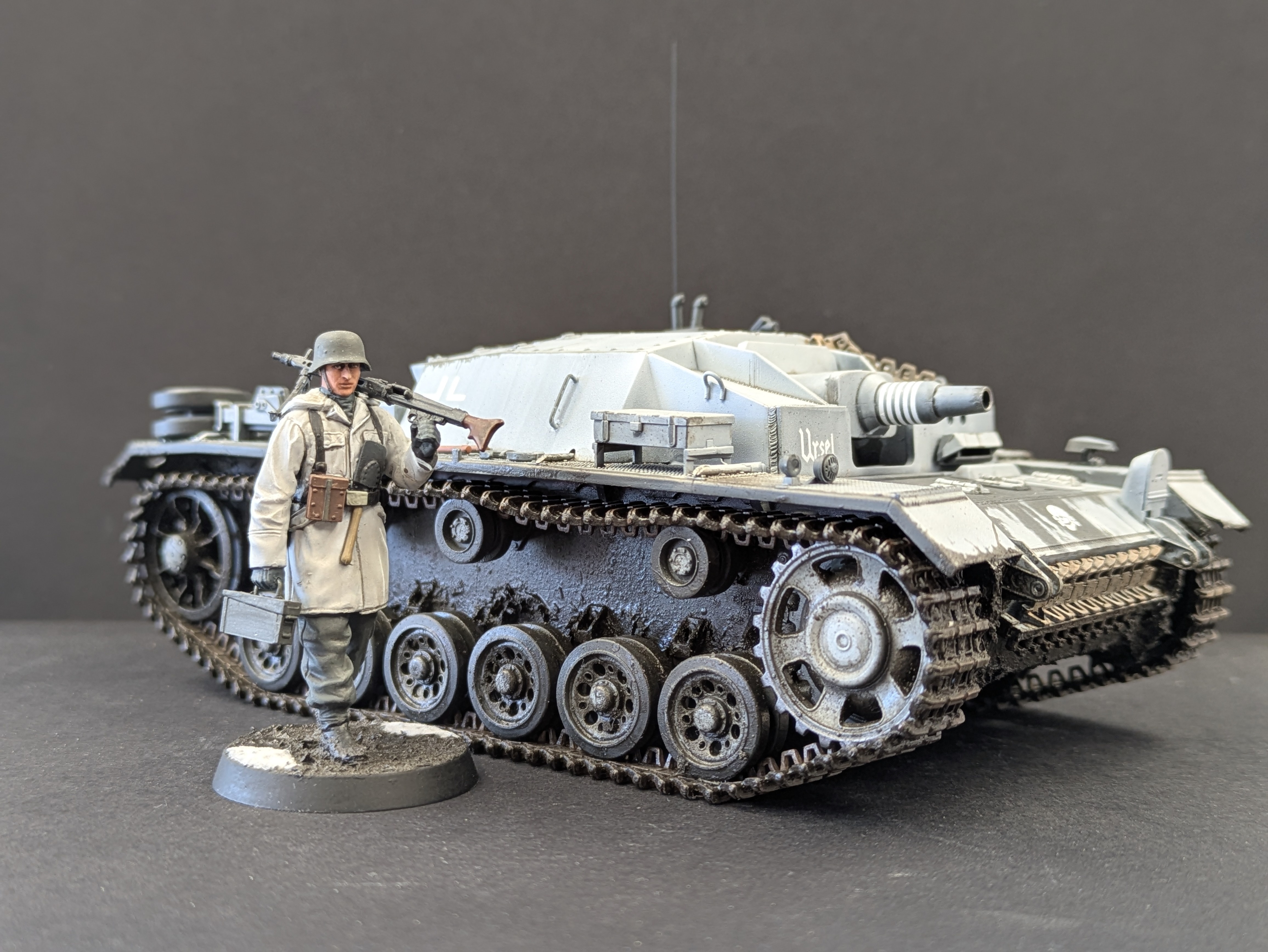 Figure side profile with the StuG