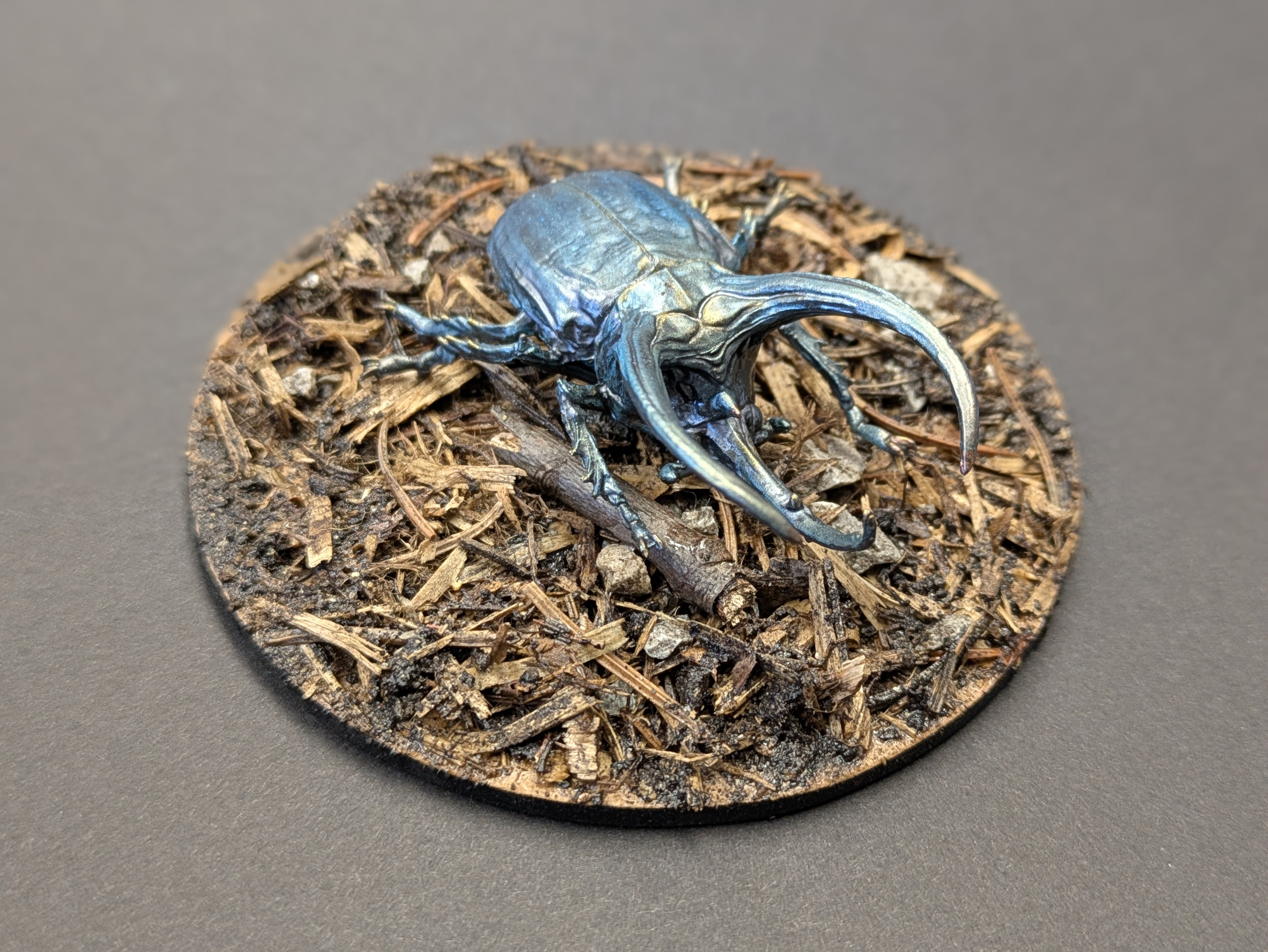 Wizkids Giant Atlas Rhinoceros Beetle - hero shot