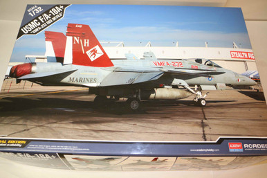 ACA12107 - Academy - 1/32 USMC F/A-18A+ Red Devils