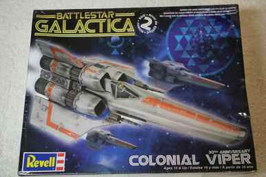 RMX85-6442 - Revell Battlestar Galactica Colonial Viper - WWWEB10105267
