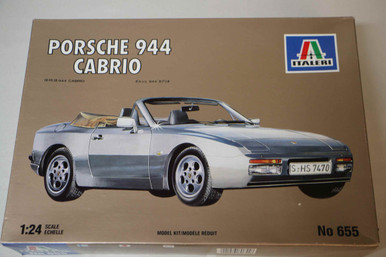 Maquette modèle réduit ITALERI 1/24 PORSCHE 944 Cabrio - Modélisme
