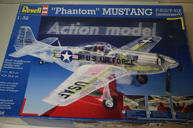 04726 - Revell 1/32 Phantom Mustang F-51D/P-51K Motorized