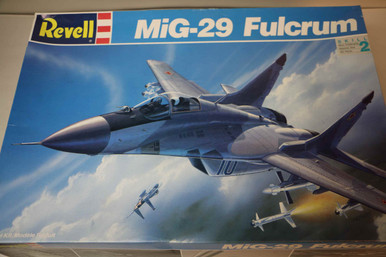 4717 - Revell 1/32 MiG-29 Fulcrum