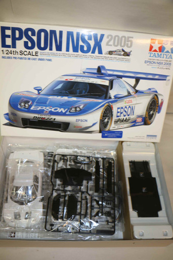 TAMIYA RAYBRIG NSX 2005 1/24 プラモデル Amazon | タミヤ(TAMIYA) 1/24 マスターワークコレクション No