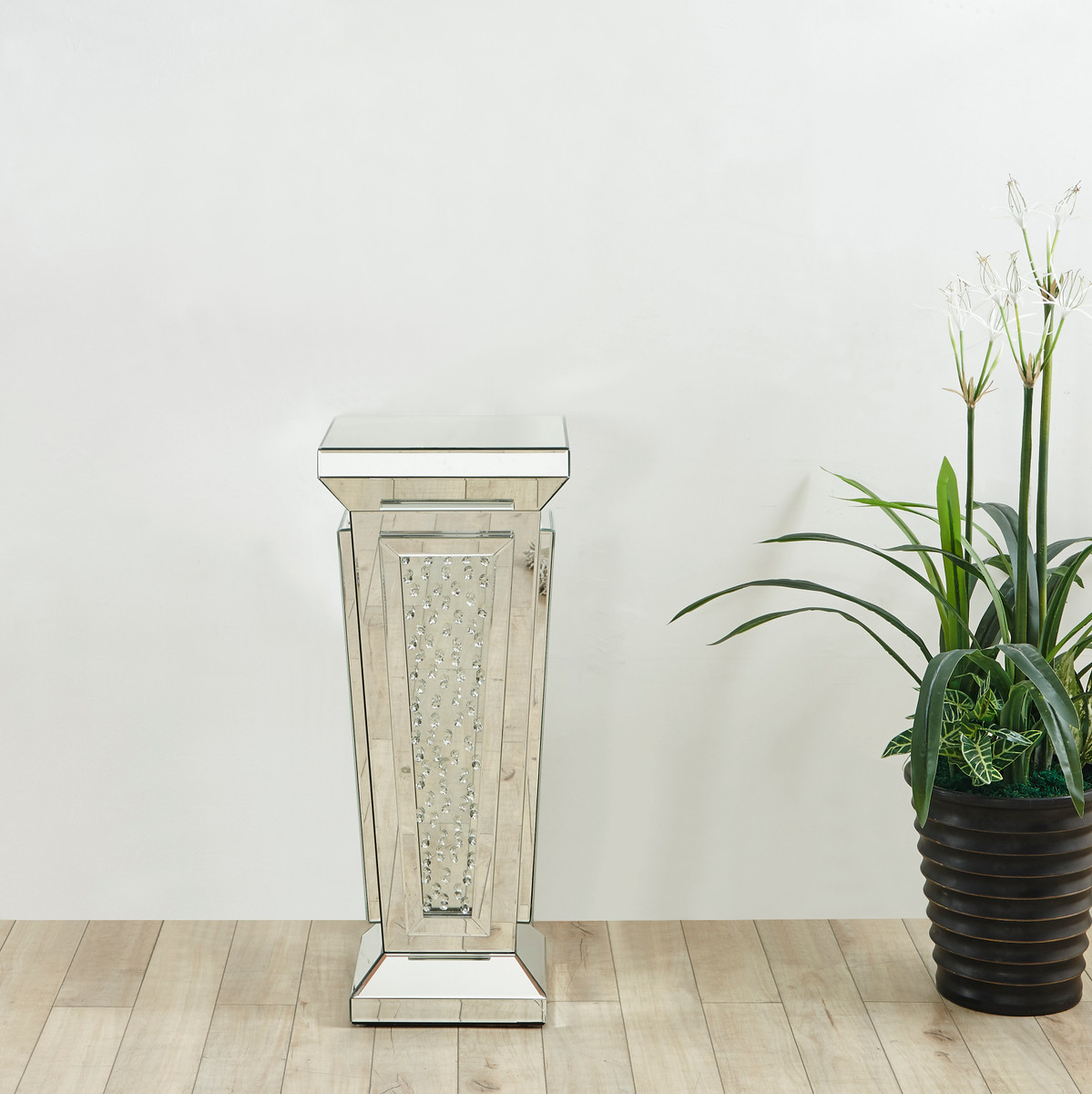 Elegant Furniture and Lighting End Table - Thumbnail 5