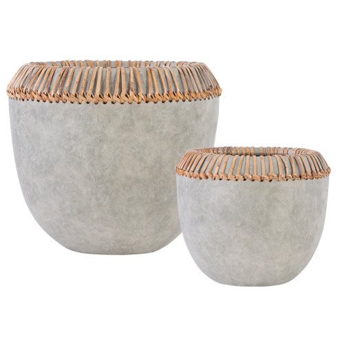 Aponi Concrete Ray Bowls, Set of 2 (Uttermost)
