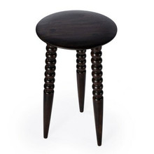 Fluornoy Wood Accent Table (2773117)