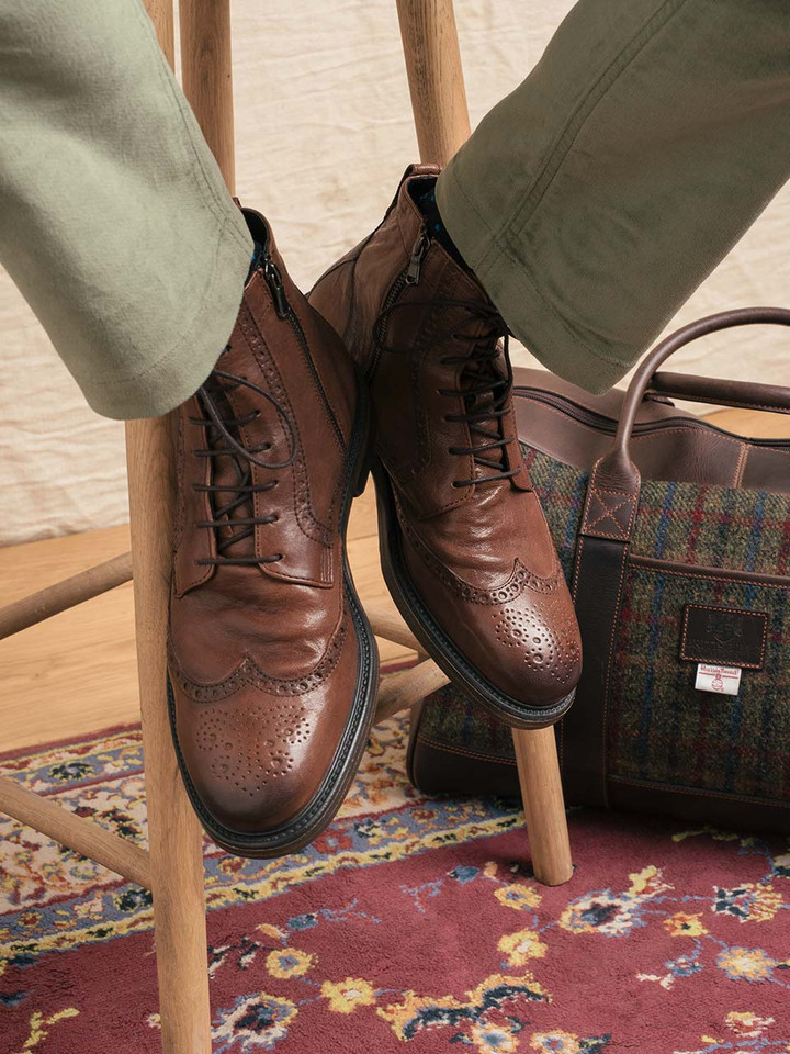 Lord Trousers' Look - Brown Geox Brogue Style Boots