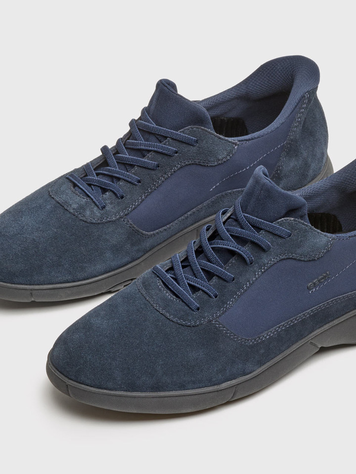 Fastfit Slip on Suede Trainer Navy Close