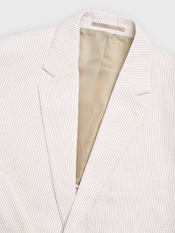 Men's Beige and White Striped Seersucker Jacket Lapels