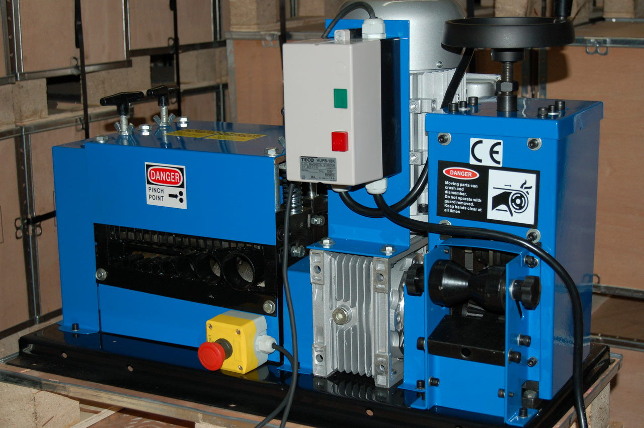 BLUEROCK Set of 13 + 1 Blades for WS260 Wire Stripping Machine