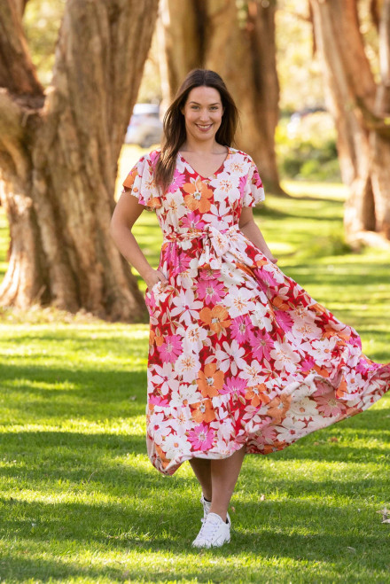 The gorgeous Karen Maxi Dress is a perfect dress for the Christmas season! It's relaxed, lightweight style is perfect for hot summer days. Pair with sandals or heels for a stunning, easy to wear outfit perfect for brunch dates!

This dress features:

V neckline
Flutter sleeves
Tiered design
Inseam pockets
Optional fabric tie
Suburban Closet