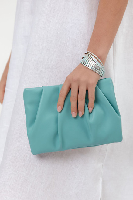 This stunning pleated pouch is perfect to pair with your favourite linen pieces or denim for a casual luxe look or style up with heels and a slip for an evening out!

Pleated detail
Recessed zip top closure
Plenty of room for necessities
Colour: Mint
Materials: Vegan Leather
Suburban Closet