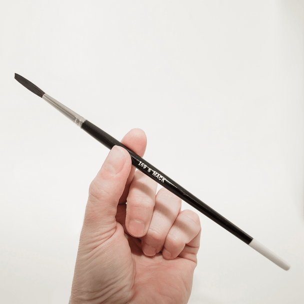 Mack Blue Squirrel / Black Synthetic Mix Quill