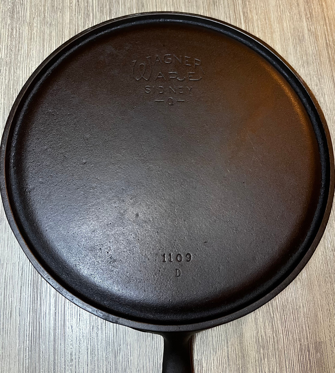 9 Wagner Hand Griddle (SOLD)