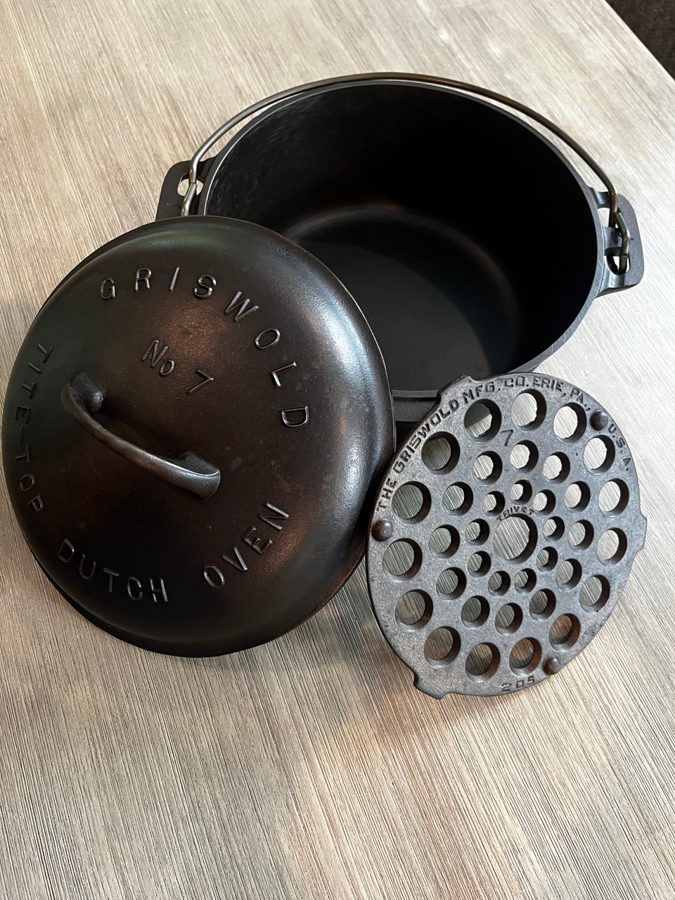 Griswold #7 Tite Top Dutch Oven w/ Trivet (SOLD)