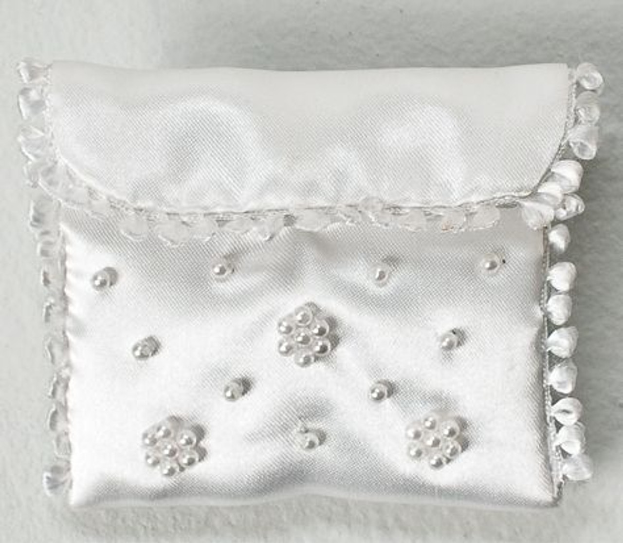 White Lace Communion Bag - Linzi Jay LD35 - with Diamonte Bow Beaded Handle  - Girls First Communion Bag - Vintage style girls First H… | Lace bag,  Satin bags, Bags