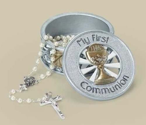 round First Communion Keepsake Box with Blessed Sacrament made of Resin measures 2 and 3 quarters inches diameter by 1 and 1 quarter inches deep RO40947 round First Communion Keepsake Box with Blessed Sacrament made of Resin measures 2 and 3 quarters inches diameter by 1 and 1 quarter inches deep RO40947