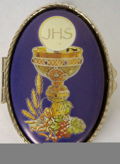 metal Box with Blessed Sacrament Image on Hinged Lid With Clasp Closure has Plastic Lining measures 2 by 1 and 3 quarters by 1 half inches from Italy FAR299K08 metal Box with Blessed Sacrament Image on Hinged Lid With Clasp Closure has Plastic Lining measures 2 by 1 and 3 quarters by 1 half inches from Italy FAR299K08