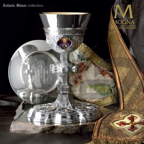 Gothic Chalice & Paten 9" x 4-1/2" Enamel Medallions 15 Oz 2970 Spain Gothic Chalice & Paten 9" x 4-1/2" Enamel Medallions 15 Oz 2970 Spain