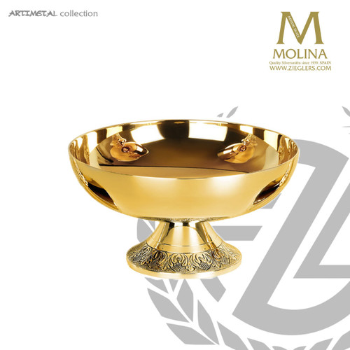 open ciborium with engraved base stands 3 and 1 half inches high  holds up to  350 host made in spain by artistic silver S5412 open ciborium with engraved base stands 3 and 1 half inches high  holds up to  350 host made in spain by artistic silver S5412