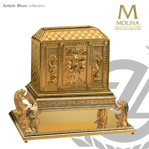 Crucifixion tabernacle stands 15 inches high with guardian angels with silver or gold finish made in spain by Molina AS4111
 Crucifixion tabernacle stands 15 inches high with guardian angels with silver or gold finish made in spain by Molina AS4111
