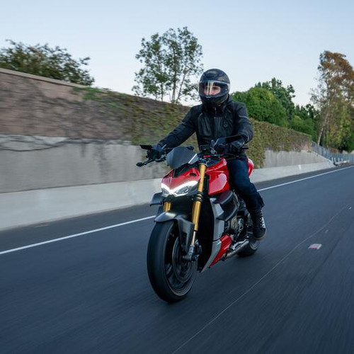 Shoei RF-1400 Fearless Helmet