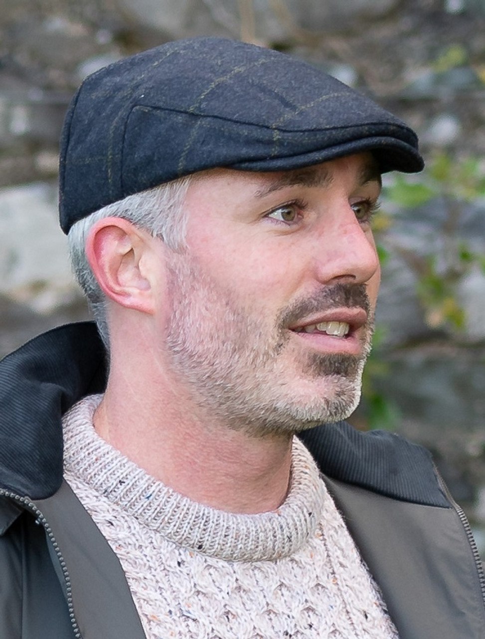 Vintage Irish Black Charcoal Herringbone Wool Newsboy Cap 