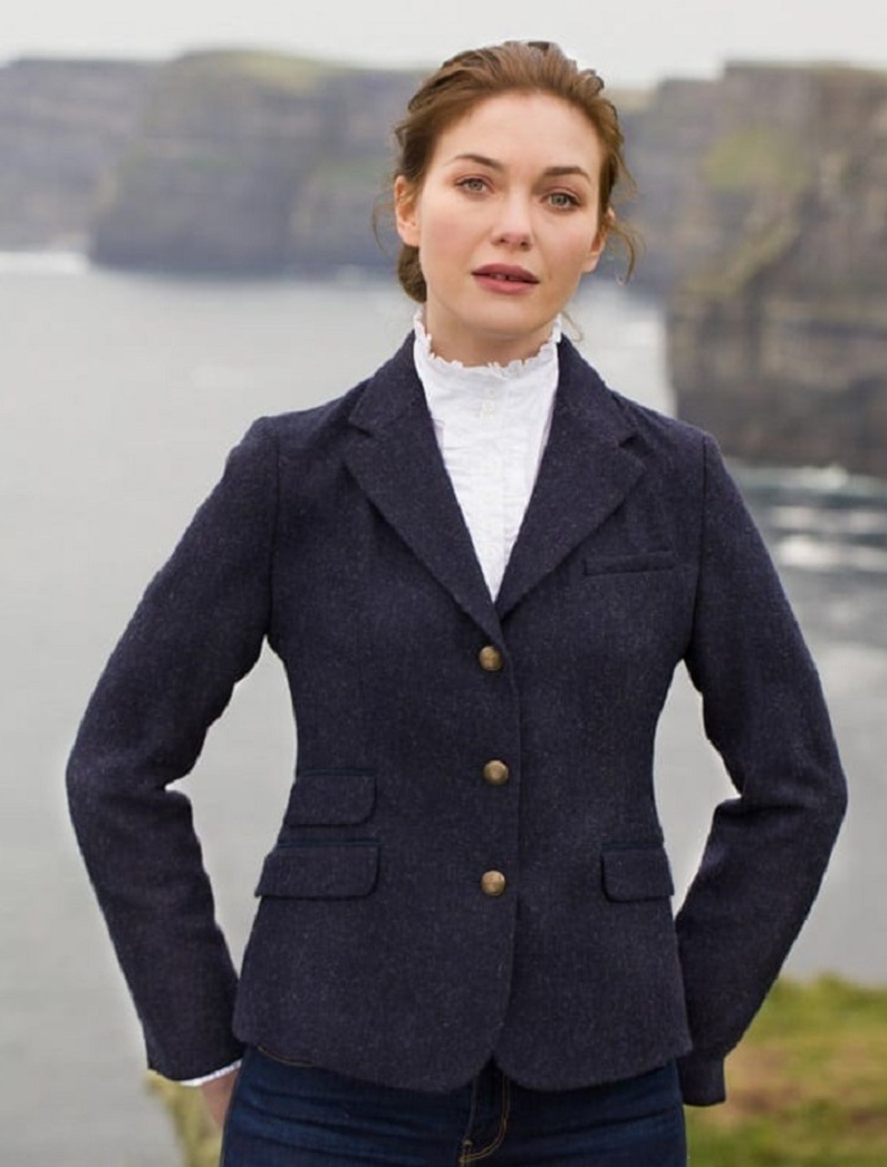 navy ladies blazer