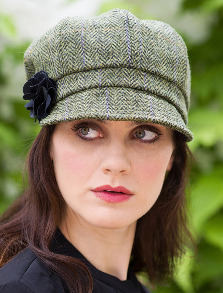 Ladies Tweed Newsboy Hat - Light Green Plaid | Mucros Weavers