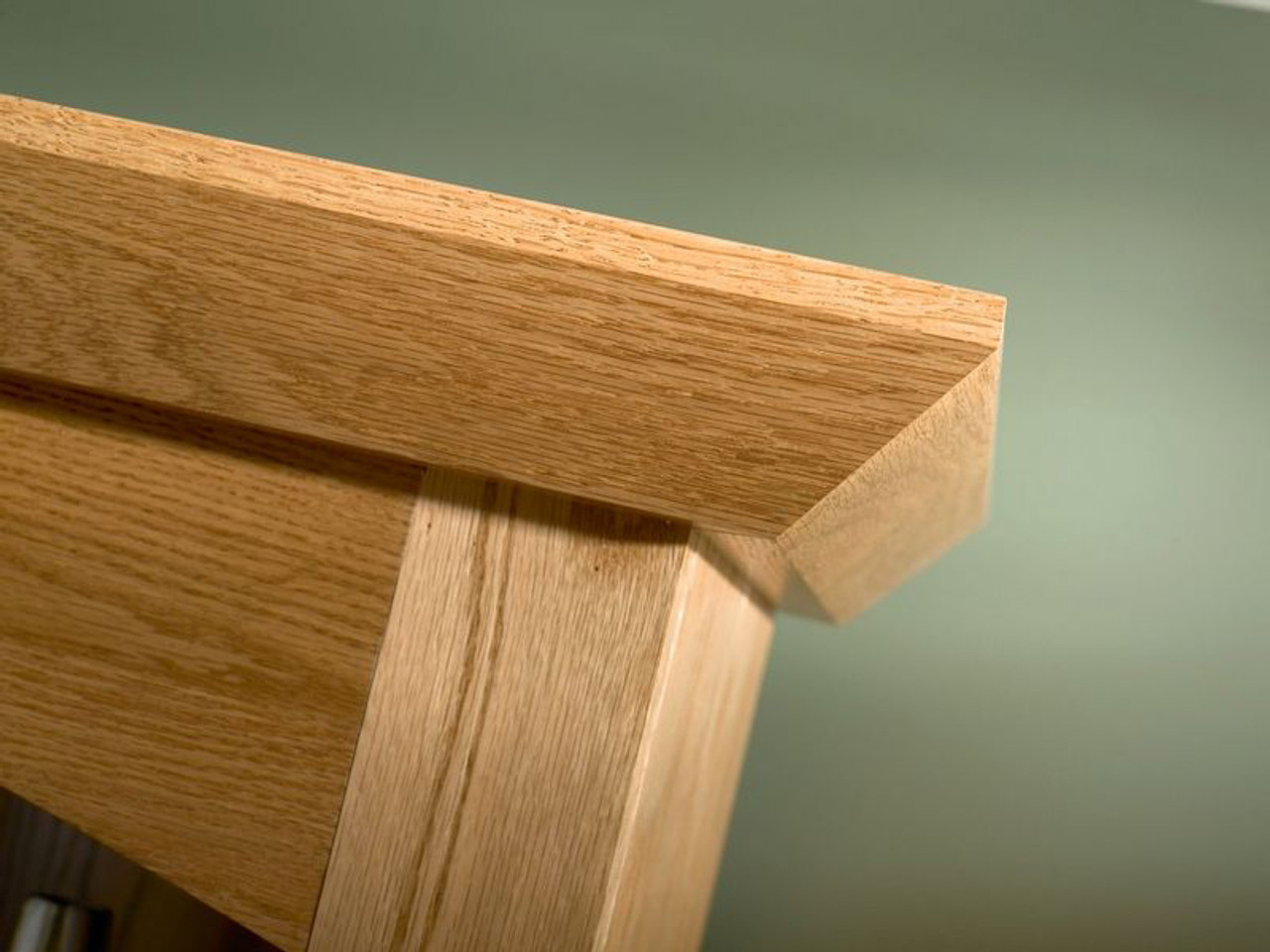 Angle Crown Molding in Natural Oak KraftMaid