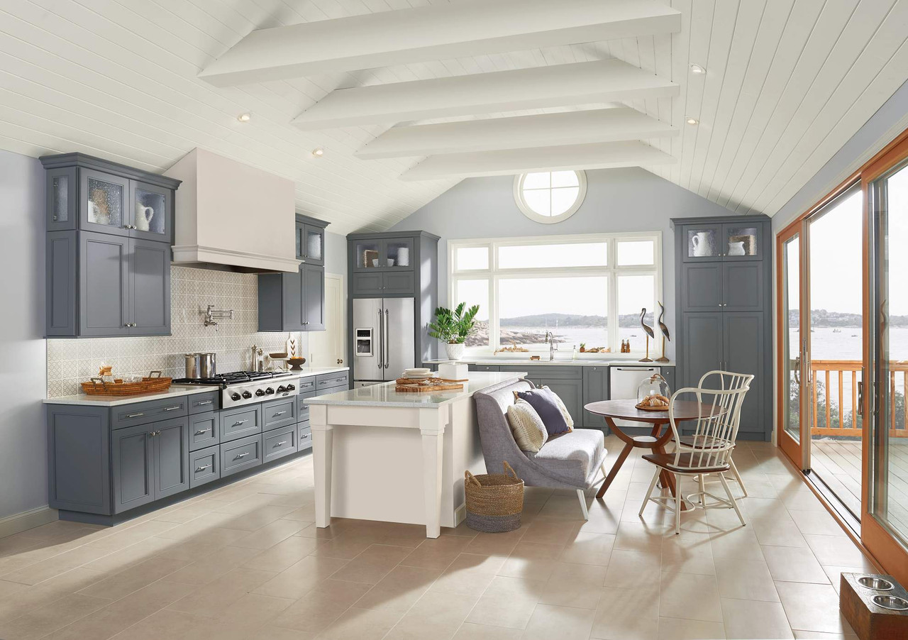 Seaside Kitchen Cabinet Inspiration | KraftMaid Cabinets