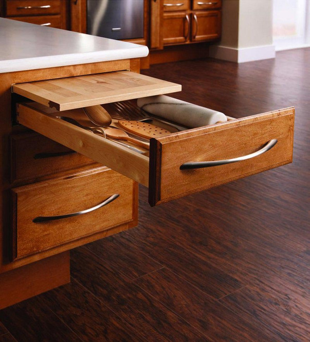 Passport Three Drawer W Cutting Center Kraftmaid