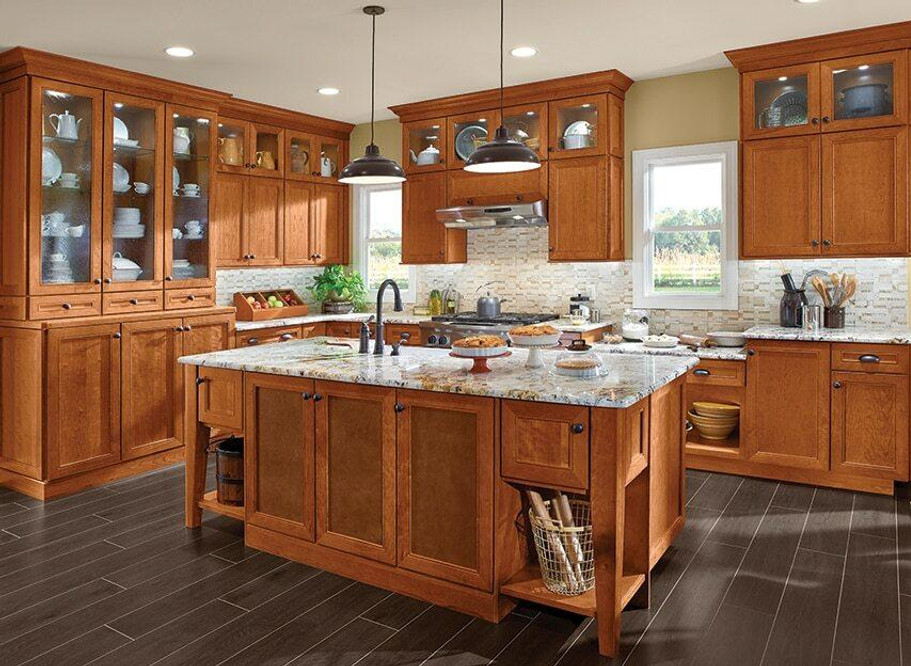natural maple kitchen cabinets granite