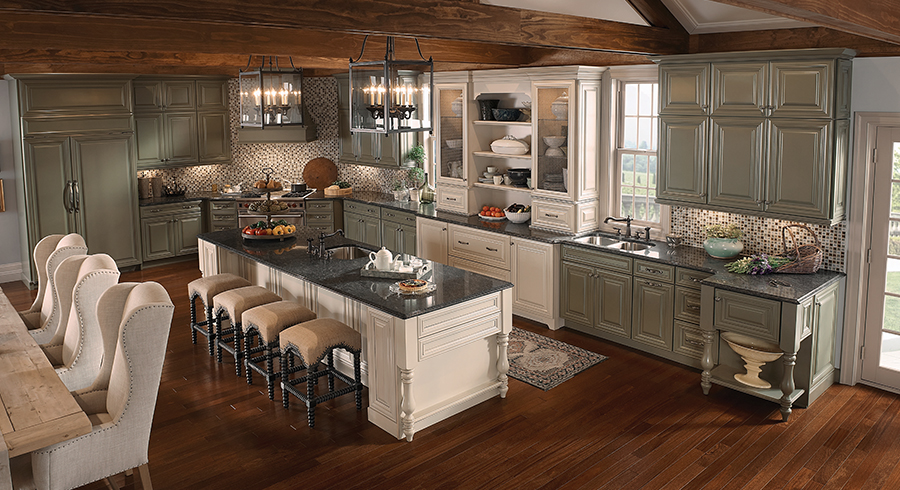 Create an Upscale Farmhouse Kitchen Design - KraftMaid