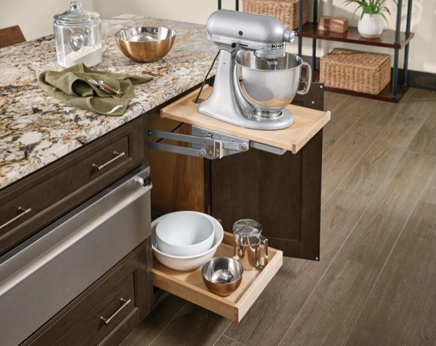 Mixer lift cabinet with pull-out shelf