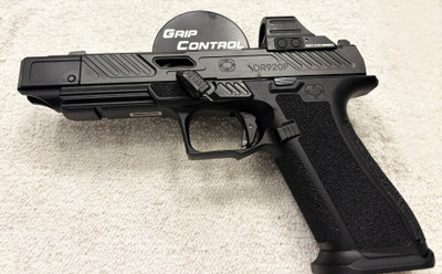 Folding Thumb Rest for Shadow Systems MR920 / DR920 / XR920 Folding Thumb Rest for Shadow Systems MR920 / DR920 / XR920