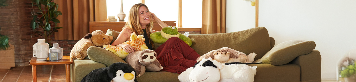 Image of Jennifer Telfer, founder and chief creative officer of pillow pets.