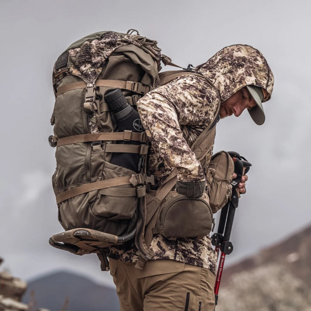 Mainframe's adjustable harness system for a customized fit.