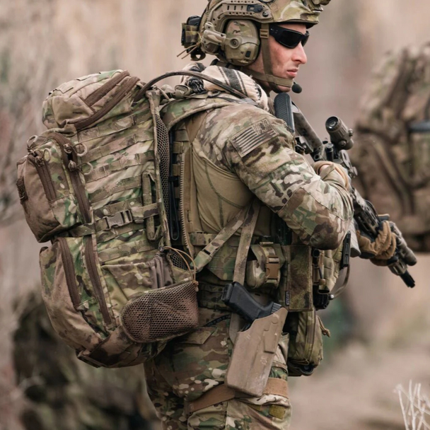 Eberlestock FAC Track Bag in use