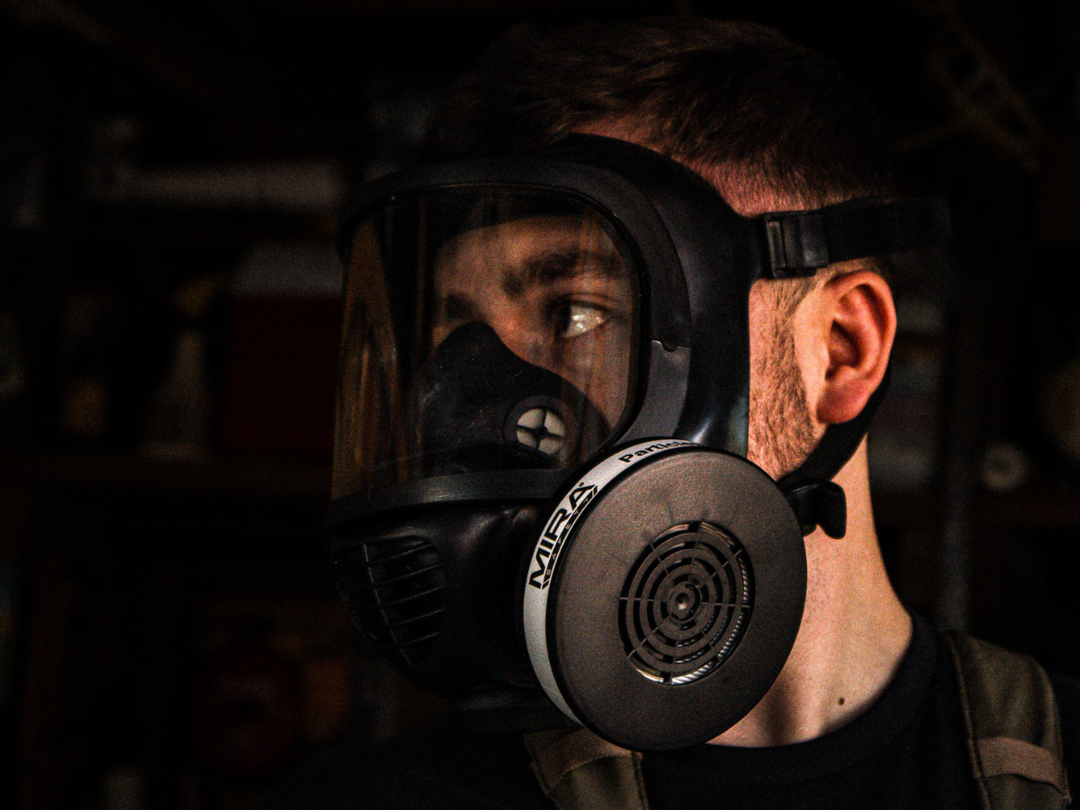 Gas Masks & Filters