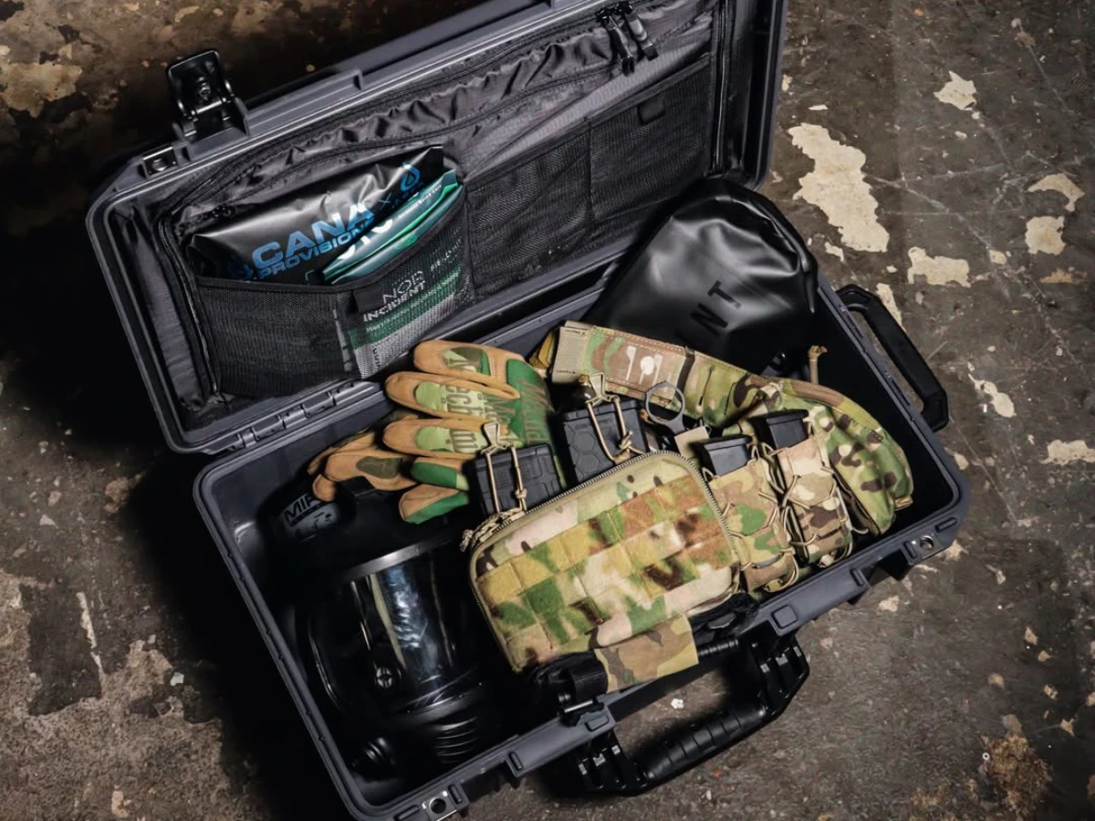 GEAR LOCKER