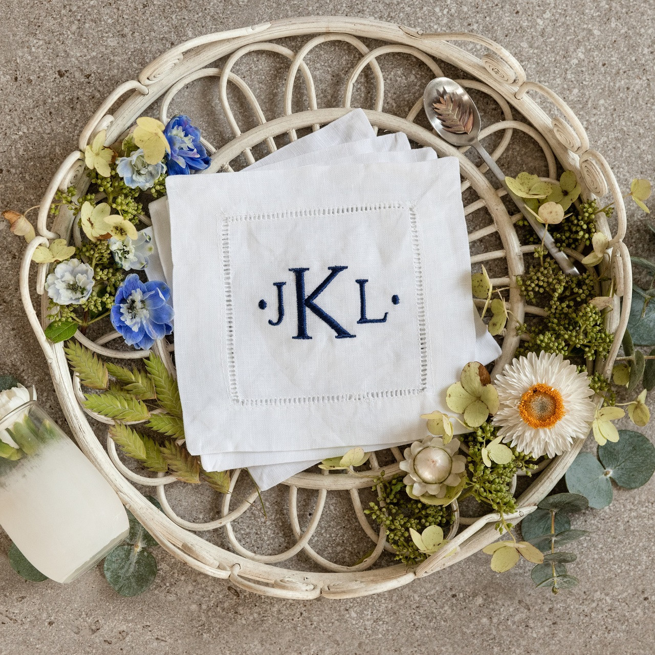 Set of 100 Personalized Wedding Party Monogrammed Name Napkins, Bulk names  napkins