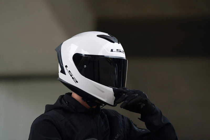ls2 ft3 pheromone helmet Helmets Assault III Full Face Motorcycle with Midland Spectrum Bluetooth Headset (Gloss Chameleon Snakebite Black/Gold The LS2 Assault III Zone Full Face Helmet is designed for both city roads and highways LS2 Rapid III Crypt Helmet