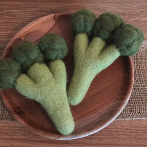 Broccoli Felt Food by Papoose Toys Broccoli Felt Food by Papoose Toys