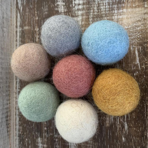 Earth 3.5cm Felt Balls Earth 3.5cm Felt Balls