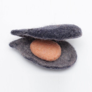 Wool Felt Toy Mussels Wool Felt Toy Mussels