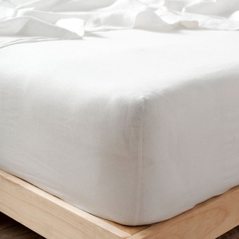 Nimes White Fitted Sheet | Linen House